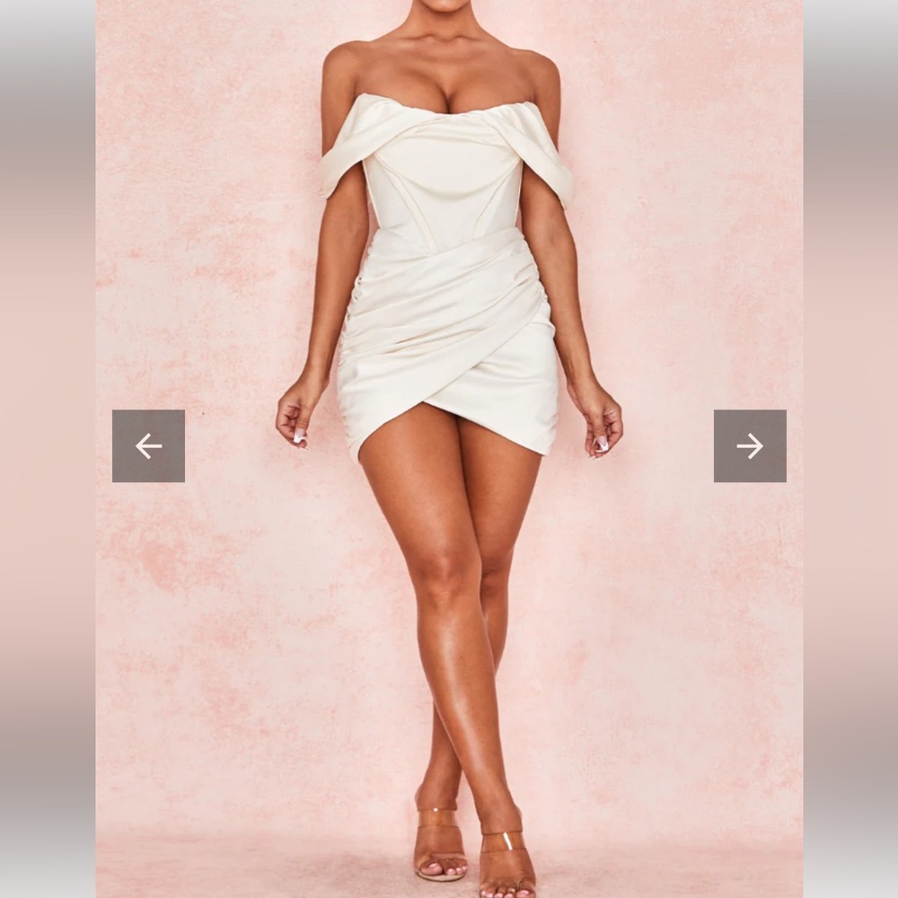 Sthcute Off Shoulder Satin Ruched Mini Prom Dress, NWT.